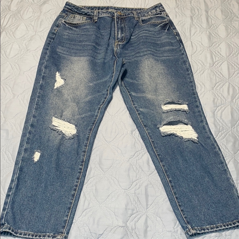 SHEIN Women's Relaxed Fit Distressed Blue Jeans